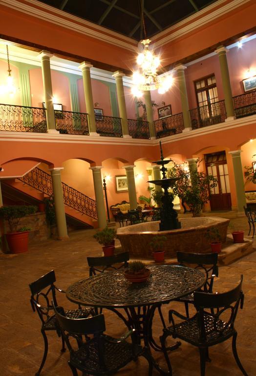 Capital Plaza Hotel سوكر المظهر الخارجي الصورة