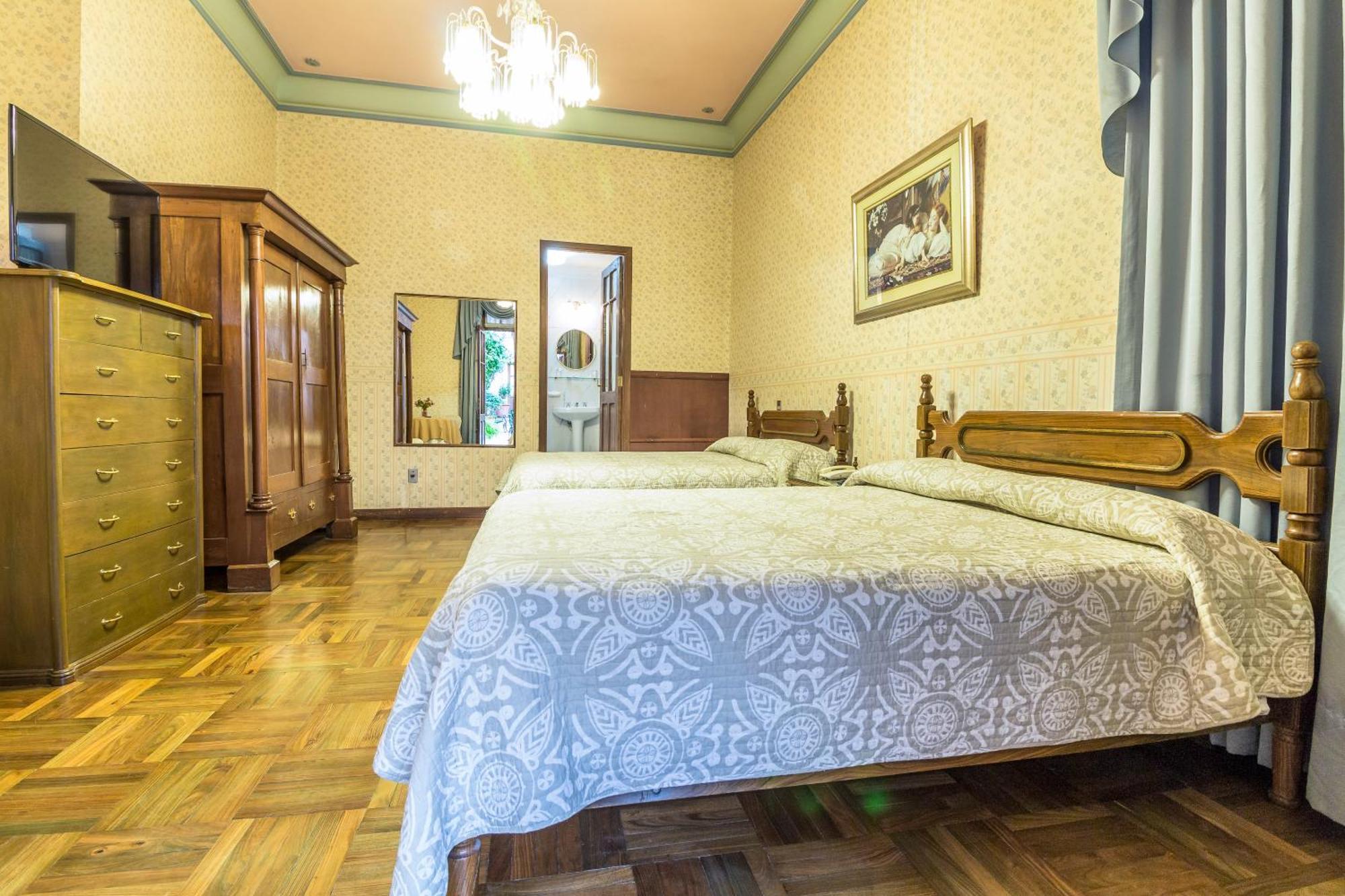 Capital Plaza Hotel سوكر المظهر الخارجي الصورة